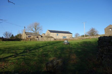 Hawks Barn - Horton in Ribblesdale, heart of Yorkshire Dales National Park!