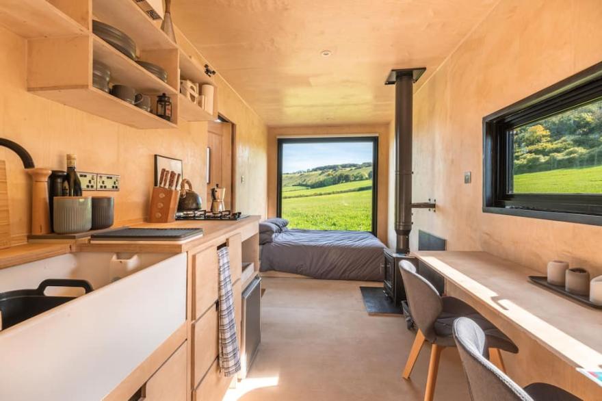 Off-Grid Eco Cabin Nestled in Nature ft Warm Wood Fire