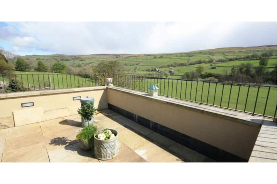 8430499, Swallows Byre