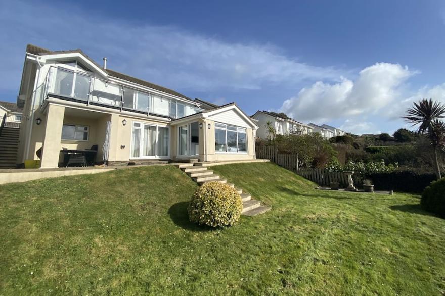 36 Chichester Park - Pets* | 3 Bed | Sea Views