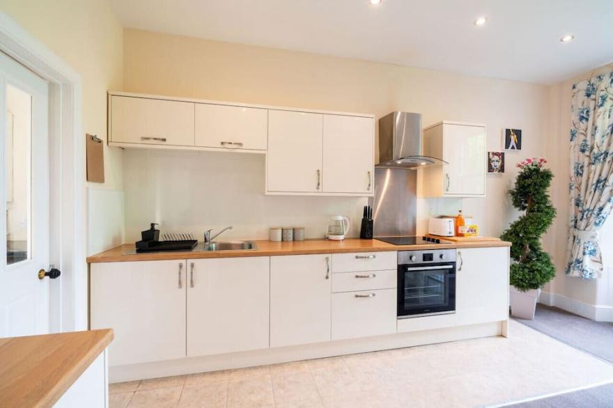 Magdalen House - Stunning & Spacious Apartment In The Heart Of Dundee