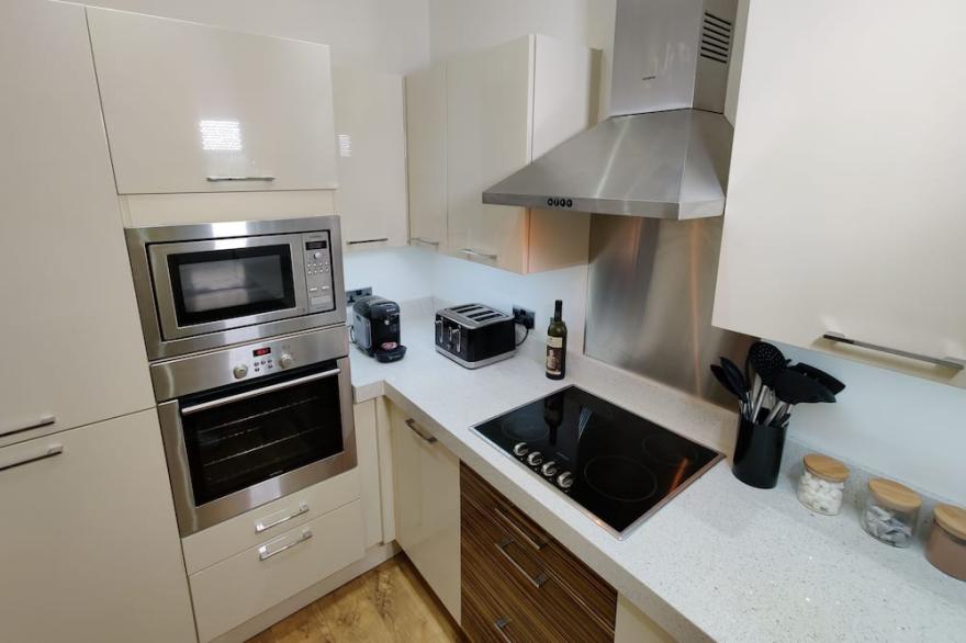 YARM centre apartment with free parking.