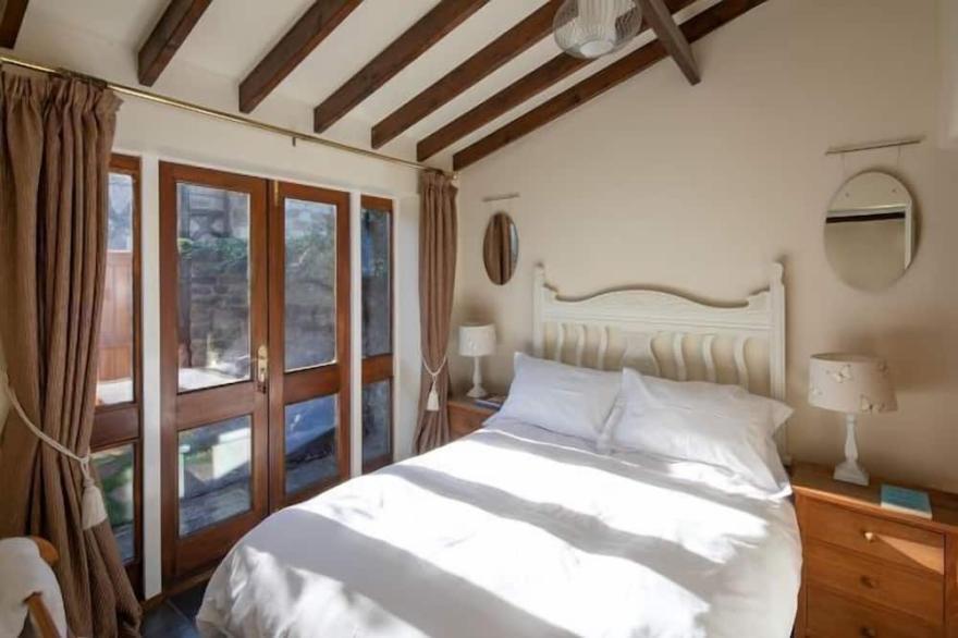 3brm/2bthrm Stable Block - Sleeping 2 - 6 guest