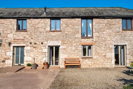 Lilac Barn -  Wheelchair accessible cottage for four guests (Dog-friendly)