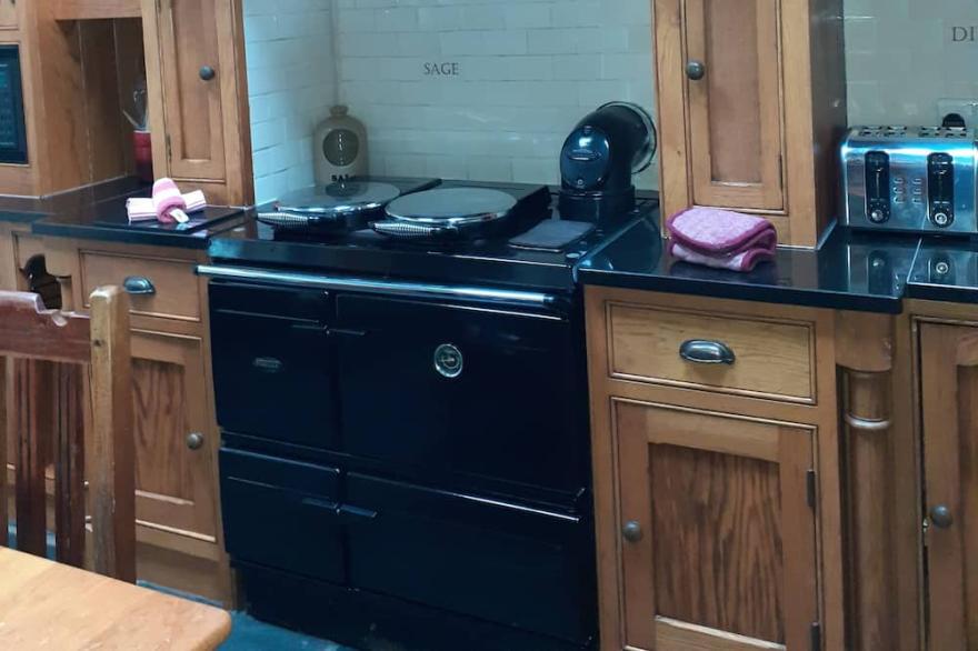 Beautiful 3-Bed House at The Green Near Millom
