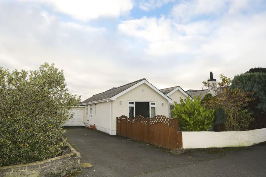 BAY VIEW - BENLLECH, family friendly in Benllech