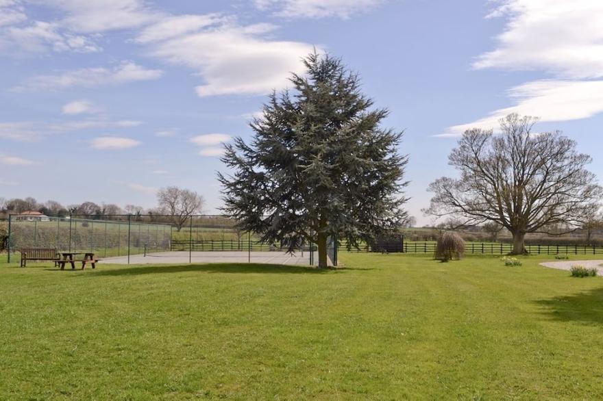 Cosy Cottage In Peaceful Lincolnshire Countryside Close To Historic Lincoln