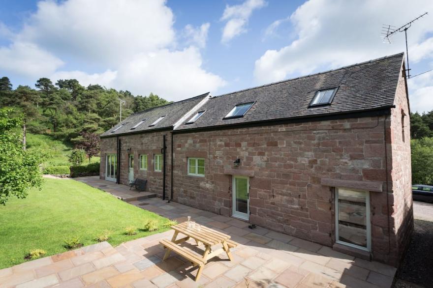 Lovely Cottage At The Roaches In The Peak District National Park