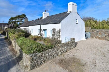 Pengarth Cottage - Four Bedroom House, Sleeps 7