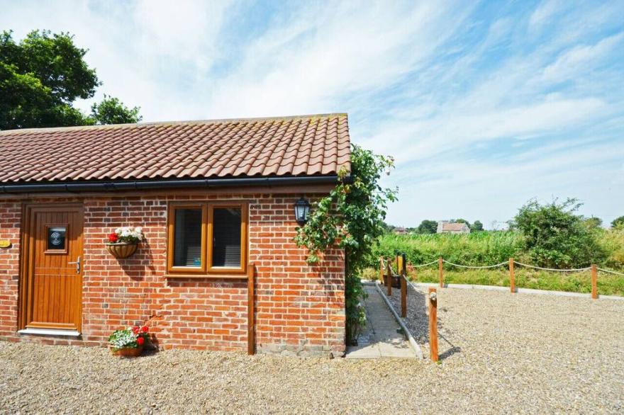 Badger Set - One Bedroom House, Sleeps 2