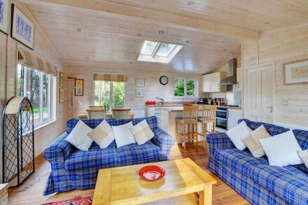 Milliners Lodge - Two Bedroom House, Sleeps 4