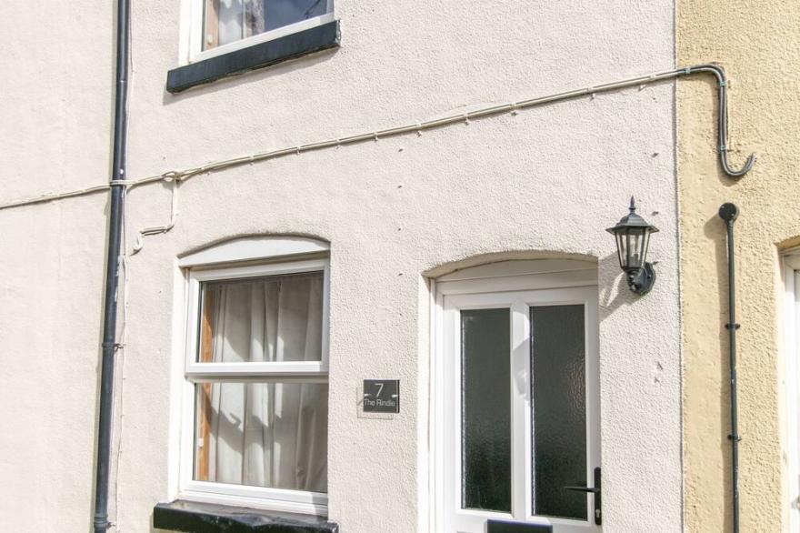 Charming Terraced Cottage Close To Alton Towers