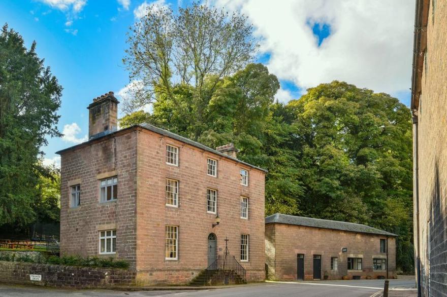 THE MILL MANAGERS HOUSE, Family Friendly, With Open Fire In Cromford