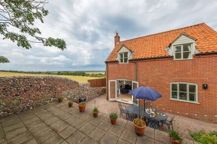 A lovely house, with distant views across the marsh from the garden and upstairs