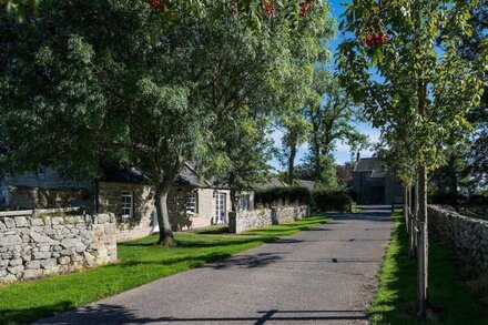 THE BOTHY at Swinton Hill - A Perfect Couples Retreat in a Peaceful Location