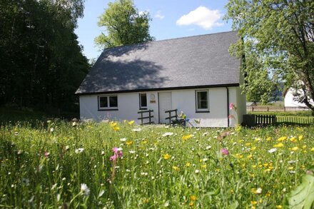 Luxury 3 bedroom Cottage in Strontian