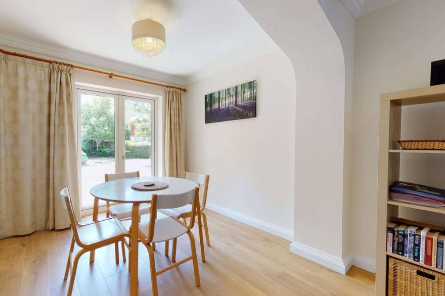 Rewley Road Oxford Holiday Let 2 Bed & Sleeps 4