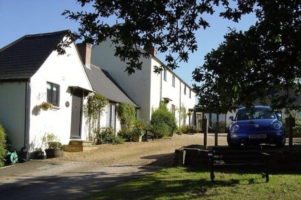 A delightful cottage in Northamptonshire - the heart of the shires.