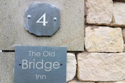 OLD BRIDGE INN, pet friendly, with open fire in Ingleton