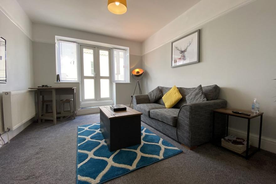 Hoe Hideaway With Free Parking (Professionally Cleaned/Sanitised)