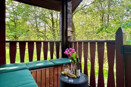 Willow Bank Lodge, newly refurbished, pet friendly.