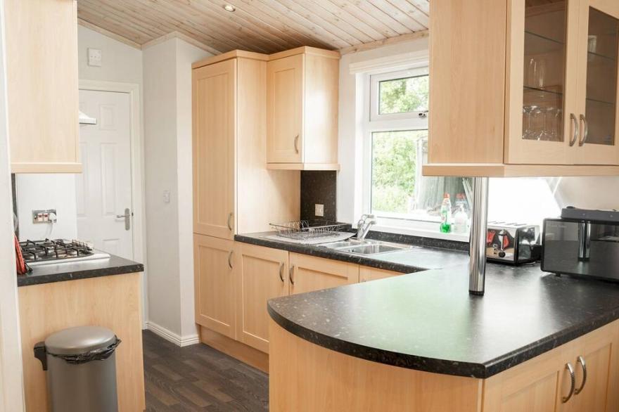 Pass the Keys | The Lodge at Point House Farm - Sleeps up to 6