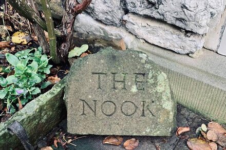 The Nook - Stylish cottage, sleeps 4