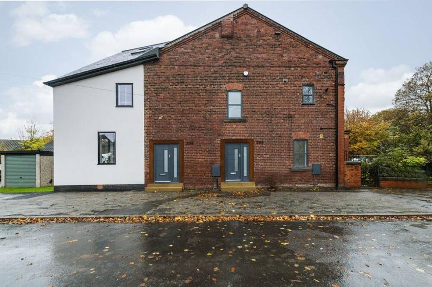 BOOTique House - Luxury Group Accommodation for 12