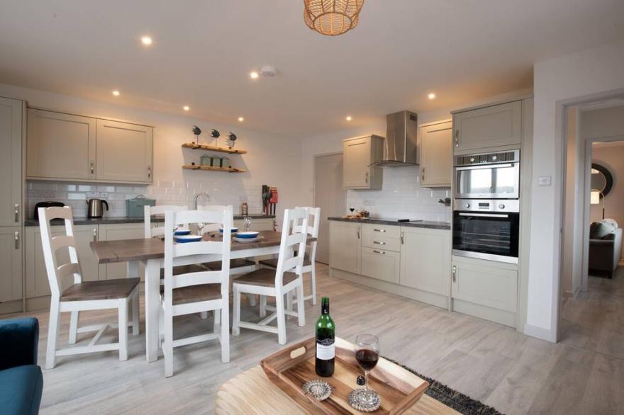 Kittiwake Cottage: Pet-friendly holiday cottage in Rhosneigr