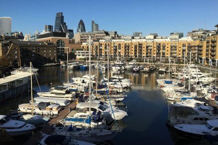 St Katharine Docks | By Tower Bridge | Studio Flat