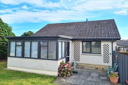 Detached modern bungalow close to Nairn Dunbar golf course