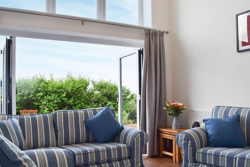 3 Bedroom Accommodation In Steventon, Near Oxford