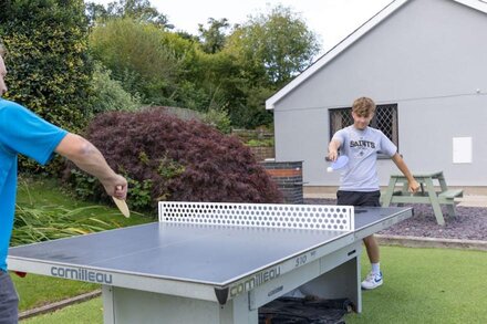 Hazelglade Cottage - Hot Tub and Games Room