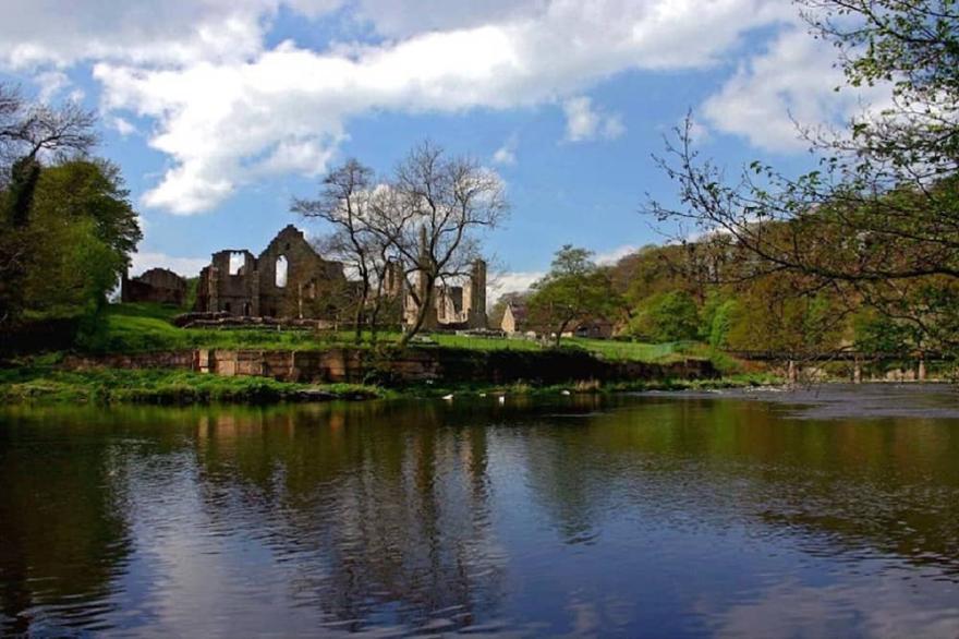 Finchale Abbey, first floor apartment within an historic 11th Century Farmhouse.