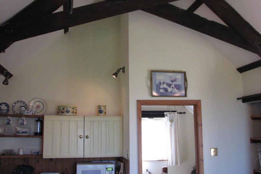 Amazing Sea Views; remarkable setting in spectacular coastal location. 2 Bedroom