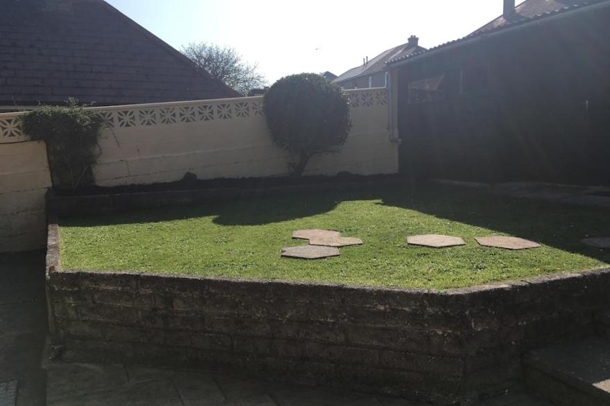 Naina-Tal spacious family bungalow in the heart of Newquay