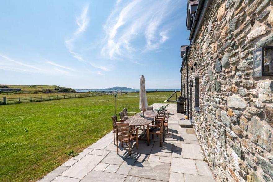 Swn Y Mor: Stunning Anglesey Beachside Holiday Home, Sleeps 10, Sea Views