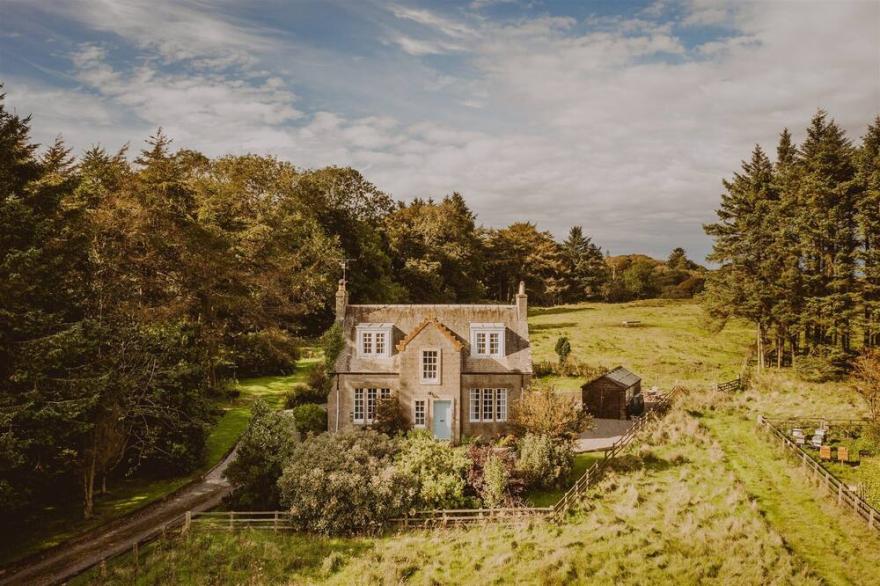 Rural Magic: Sumptuous Fern Forest House  On 2000-Acre Private Estate By The Sea