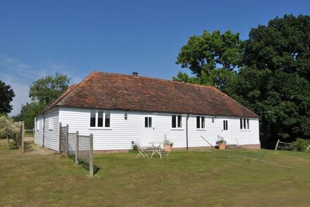 BEAUTIFUL CONVERTED BARN IN AREA OF OUTSTANDING NATURAL BEAUTY