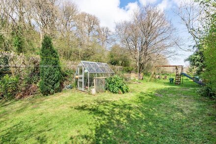 Idyllic Rural Cottage,  7 mins drive from Saunton Beach.