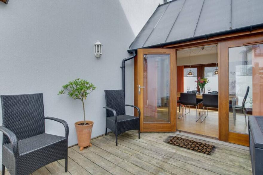 The Dovecote - Two Bedroom House, Sleeps 4