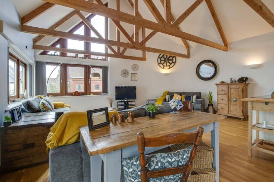 The Dovecote - Two Bedroom House, Sleeps 4