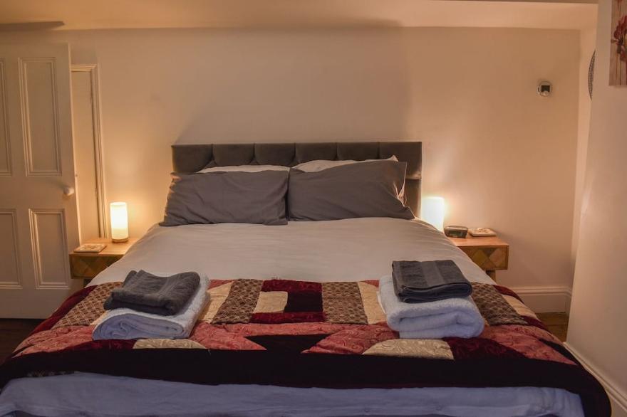 2 bedroom accommodation in Todmorden, Near Hebden Bridge