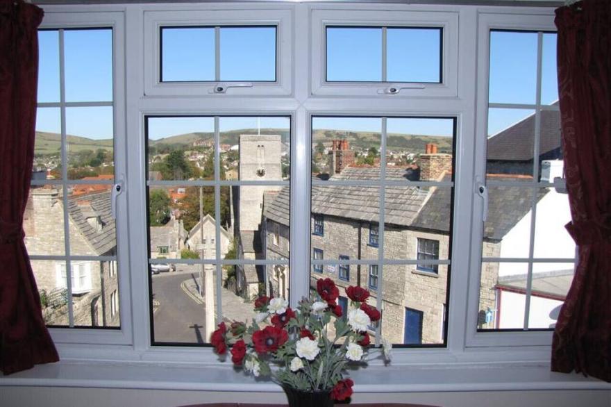 7 Wilson Court - Two Bedroom Apartment, Sleeps 4