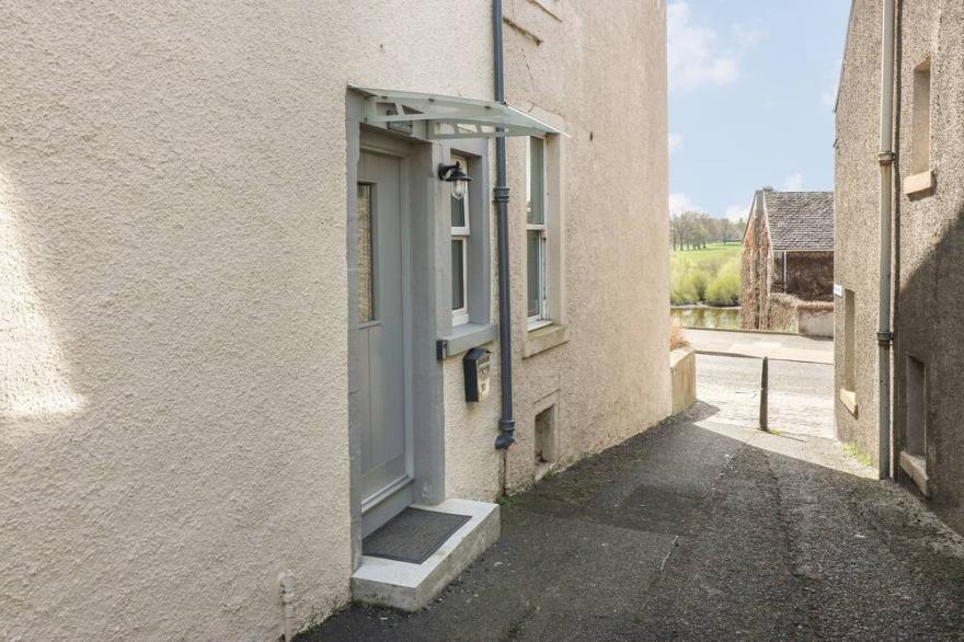 BEECH TENT LANE COTTAGE, Family Friendly In Kelso