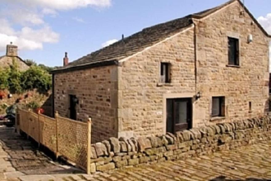 BRUNTHWAITE COTTAGE , Silsden, Nr Ilkley. Grade II.  Pet Friendly