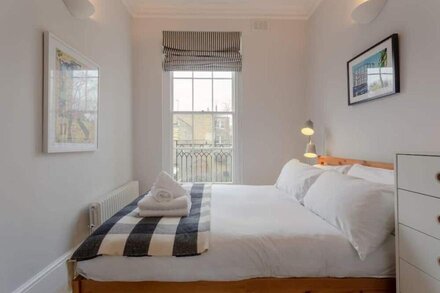 Vibrant 1 Bedroom Flat In Islington With Garden