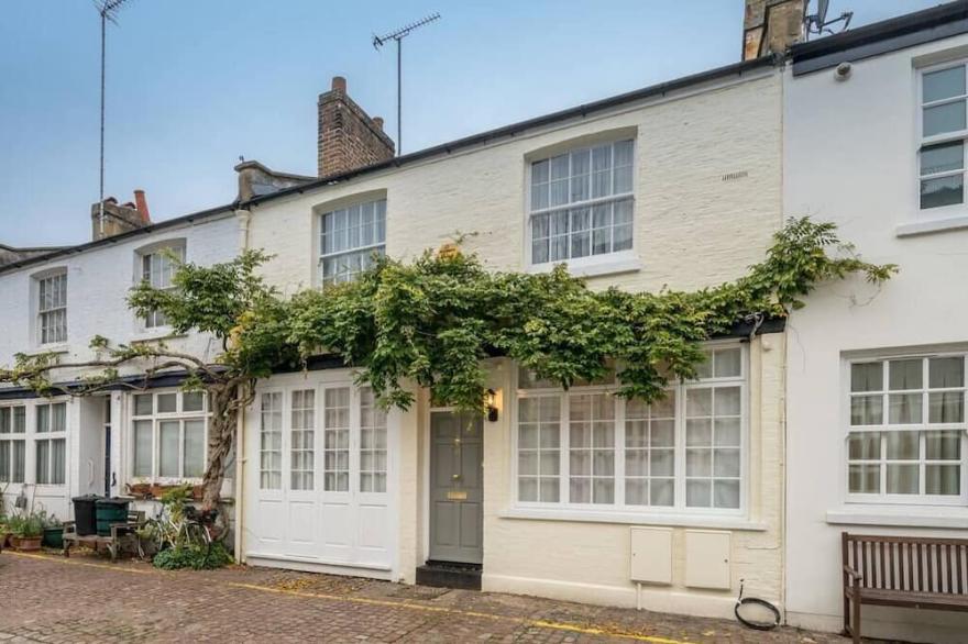 Beautiful 4-bed house in Notting Hill