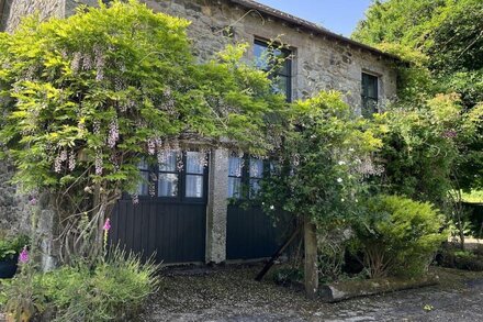 Swallows Retreat, a detached stone barn just outside the old packet port of Falmouth