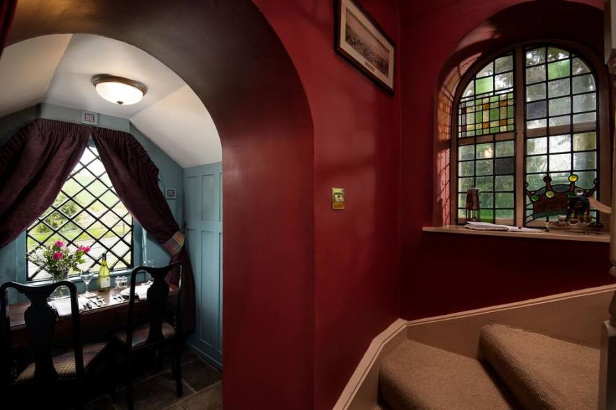 Quirky Historic Cottage in the Scottish Borders
